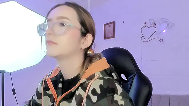 Snapshot of kristal_joi_dl chatting on September 12, 2025, 12:27 pm kristal joi dl online show from September 12, 2025, 12:27 pm