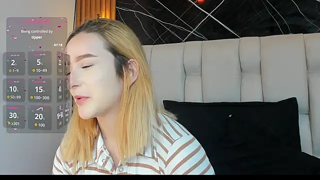 Snapshot of kristal_joi_dl chatting on November 10, 2025, 12:21 pm kristal joi dl online show from November 10, 2025, 12:21 pm