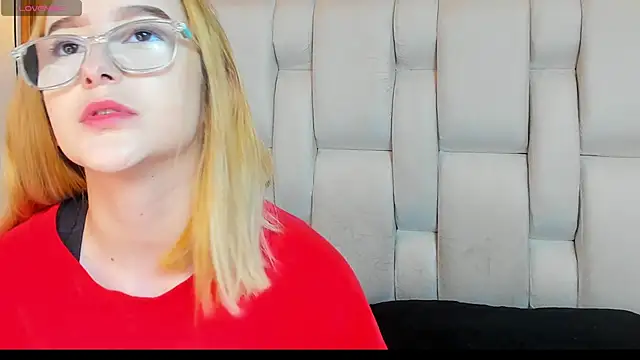 Snapshot of kristal_joi_dl chatting on November 17, 2025, 12:20 pm kristal joi dl online show from November 17, 2025, 12:20 pm