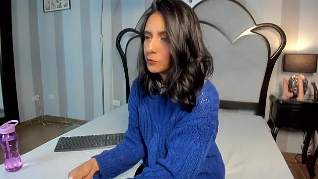 MiaAmore  online show from February 20, 2026, 6:54 pm