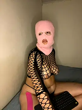 Snapshot of destiny69col chatting on October 4, 2025, 12:56 am destiny69col online show from October 4, 2025, 12:56 am