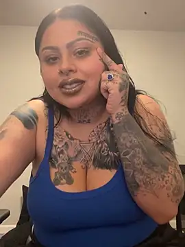 Snapshot of chicanachic13 chatting on September 10, 2025, 4:22 am chicanachic13 online show from September 10, 2025, 4:22 am