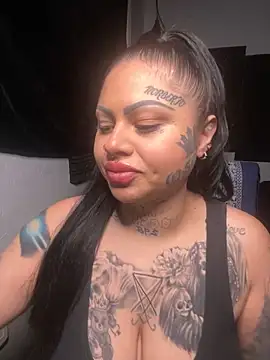 Snapshot of chicanachic13 chatting on October 17, 2025, 5:44 am chicanachic13 online show from October 17, 2025, 5:44 am