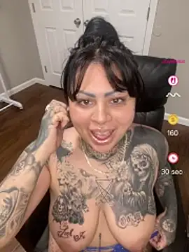 Snapshot of chicanachic13 chatting on May 9, 2026, 5:00 am chicanachic13 online show from May 9, 2026, 5:00 am