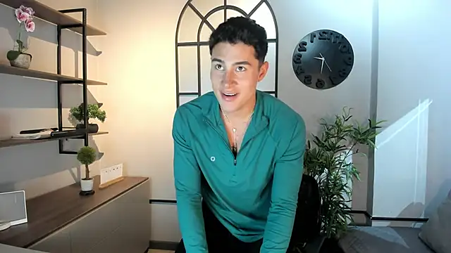 AustinJones  online show from September 15, 2025, 3:56 pm