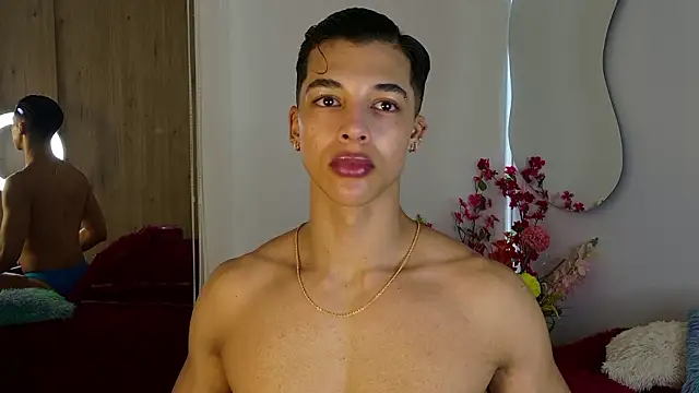 Snapshot of Troye_Williams chatting on March 27, 2026, 1:56 pm Troye Williams online show from March 27, 2026, 1:56 pm