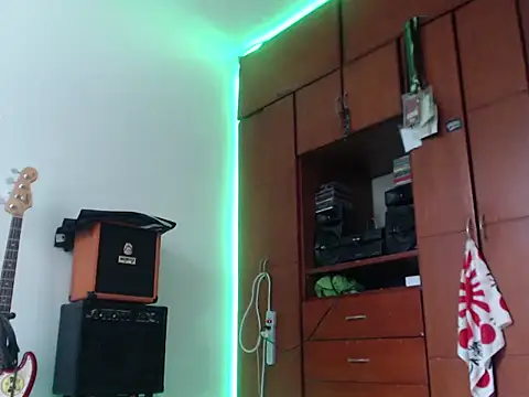 Diego  Barbarie   online show from September 30, 2025, 7:42 pm