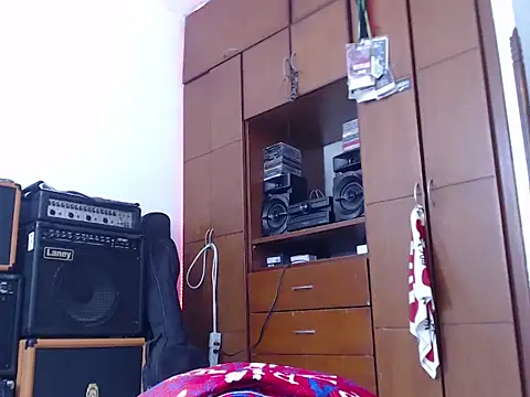 Diego  Barbarie   online show from November 5, 2025, 3:26 pm