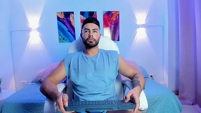 ZarekFox online show from September 18, 2025, 11:52 pm