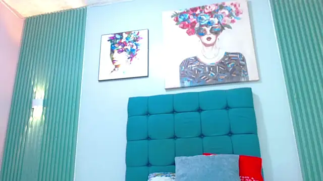 Dianita bitch online show from October 3, 2025, 11:12 am