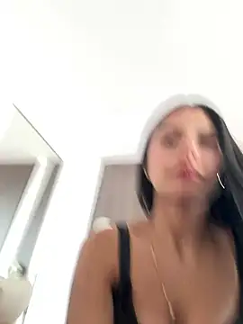 Victoria alson online show from April 16, 2026, 8:09 pm