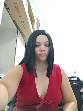 Snapshot of SirenRouge_69 chatting on May 14, 2026, 10:18 pm SirenRouge 69 online show from May 14, 2026, 10:18 pm