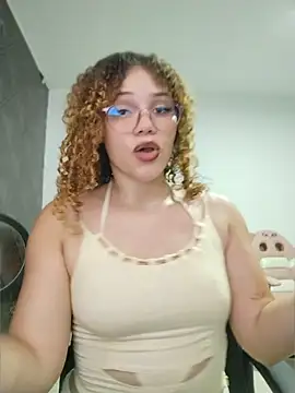 Snapshot of SirenRouge_69 chatting on April 30, 2026, 8:57 pm SirenRouge 69 online show from April 30, 2026, 8:57 pm