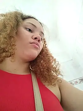 SirenRouge 69 online show from November 27, 2025, 7:58 pm