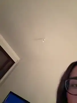 shory233 online show from September 21, 2025, 3:44 am