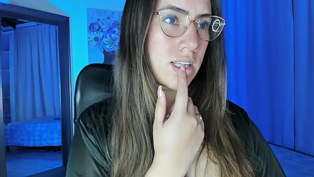 Valey x online show from November 5, 2025, 3:42 am