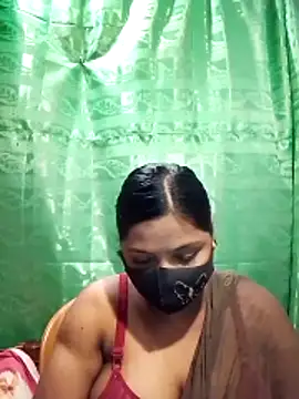Snapshot of Mistompa24 chatting on June 5, 2026, 5:45 am Mistompa24 online show from June 5, 2026, 5:45 am