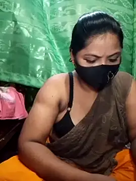 Snapshot of Mistompa24 chatting on June 15, 2026, 1:33 pm Mistompa24 online show from June 15, 2026, 1:33 pm