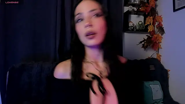 Snapshot of Seraphine_hell chatting on May 28, 2026, 6:10 am Seraphine hell online show from May 28, 2026, 6:10 am