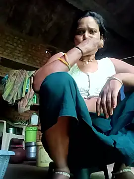 Snapshot of cute_diya_12 chatting on May 25, 2026, 2:44 am cute diya 12 online show from May 25, 2026, 2:44 am