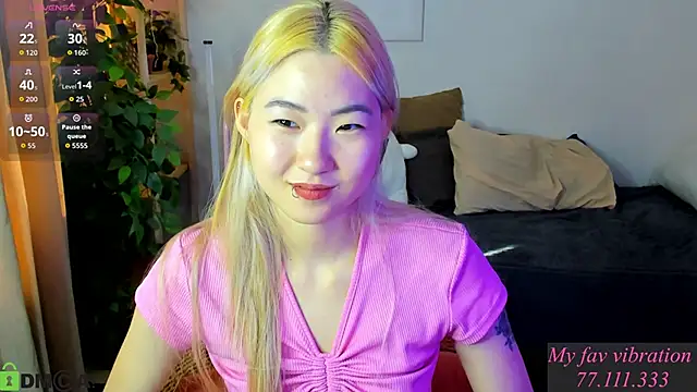 Aisi 18 online show from September 23, 2025, 6:53 am