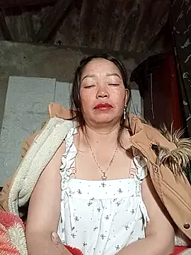 Snapshot of _Helala_ chatting on November 18, 2025, 7:33 am Helala online show from November 18, 2025, 7:33 am