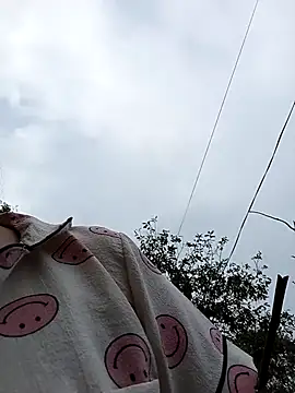 Snapshot of _Helala_ chatting on November 16, 2025, 7:24 am Helala online show from November 16, 2025, 7:24 am