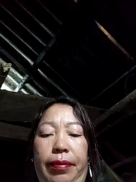 Snapshot of _Helala_ chatting on November 7, 2025, 6:29 am Helala online show from November 7, 2025, 6:29 am