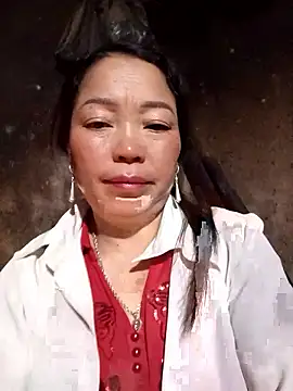 Snapshot of _Helala_ chatting on January 10, 2026, 11:44 pm Helala online show from January 10, 2026, 11:44 pm