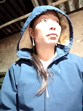 Snapshot of _Helala_ chatting on February 12, 2026, 2:22 am Helala online show from February 12, 2026, 2:22 am