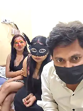 Hot modal online show from May 19, 2026, 6:26 pm