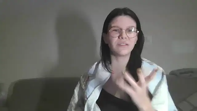 LaVostraDorothy online show from September 23, 2025, 7:21 pm