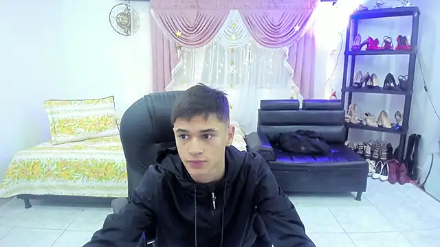 Aron Boyy online show from September 11, 2025, 7:25 pm