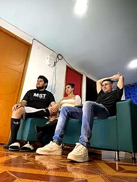 Warmteam777 online show from November 29, 2025, 7:19 am