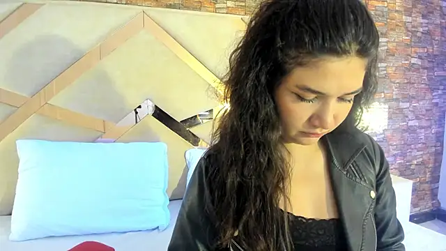 Valery Brand online show from October 8, 2025, 1:12 pm