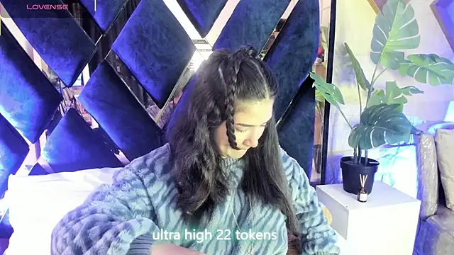 Valery Brand online show from March 6, 2026, 12:44 pm