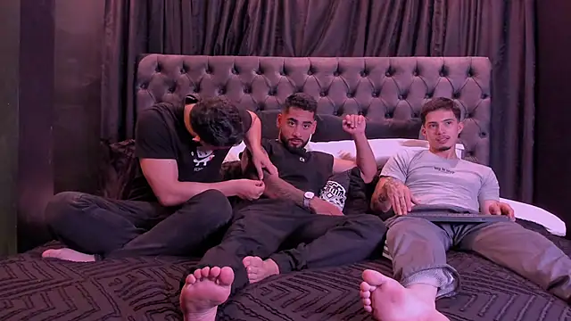 mike friends online show from March 3, 2026, 1:12 am