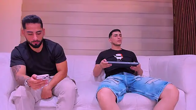 mike friends online show from December 15, 2025, 1:00 am