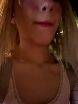 SweetBunnyGF online show from November 10, 2025, 12:04 am