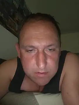 Snapshot of GenuineDedication42 chatting on May 27, 2026, 10:22 am GenuineDedication42 online show from May 27, 2026, 10:22 am