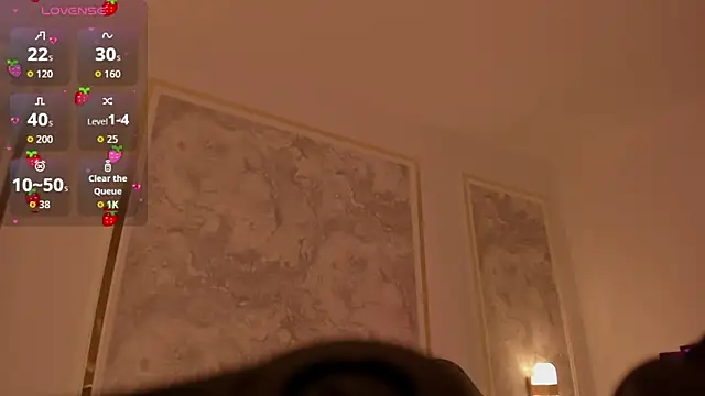 doll eyees  online show from November 7, 2025, 2:27 am