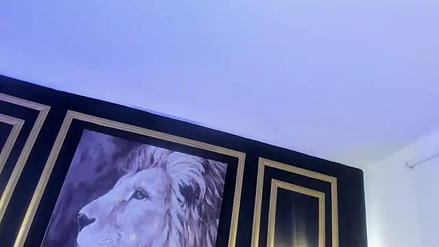 doll eyees  online show from October 3, 2025, 7:48 pm