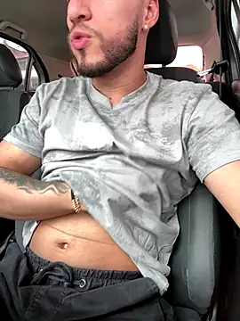 Thiago Hill online show from September 18, 2025, 7:17 pm