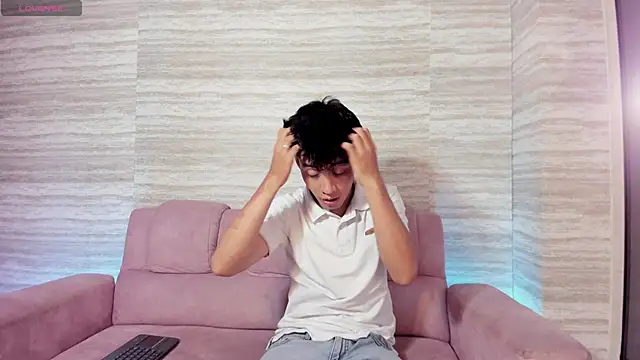 Dani rivass online show from December 3, 2025, 11:42 am