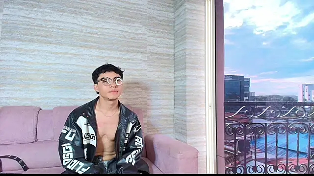 Dani rivass online show from October 4, 2025, 11:45 am