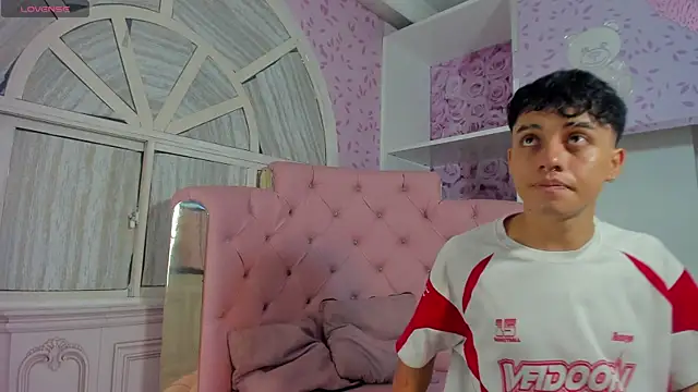 Dani rivass online show from November 13, 2025, 10:52 am