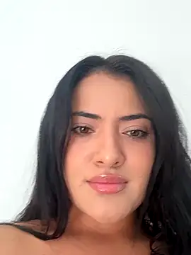 Snapshot of Lu090_ chatting on September 22, 2025, 8:26 pm Lu090 online show from September 22, 2025, 8:26 pm