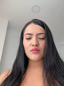 Snapshot of Lu090_ chatting on September 12, 2025, 3:12 pm Lu090 online show from September 12, 2025, 3:12 pm