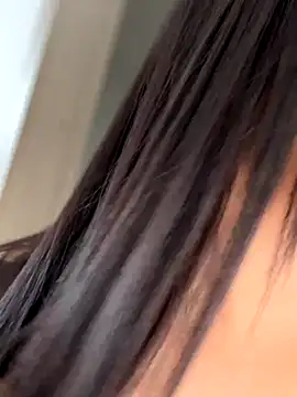 Snapshot of Lu090_ chatting on December 4, 2025, 4:06 pm Lu090 online show from December 4, 2025, 4:06 pm