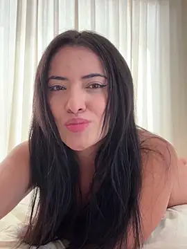 Snapshot of Lu090_ chatting on October 20, 2025, 6:08 pm Lu090 online show from October 20, 2025, 6:08 pm